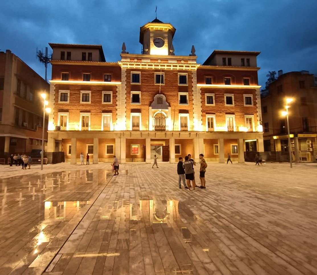 Proyecto de remodelación de la plaza mayor de Tortosa y de su entorno (Tarragona)